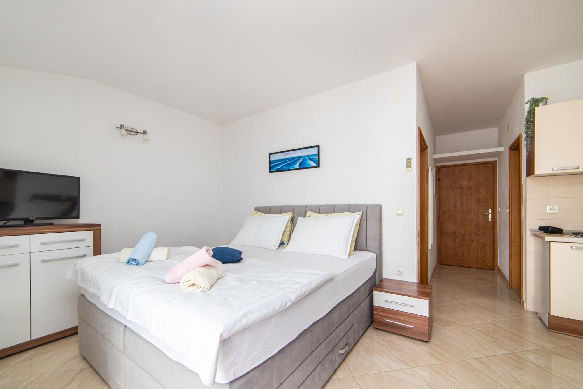 Apartments Tilda Brist Exterior photo