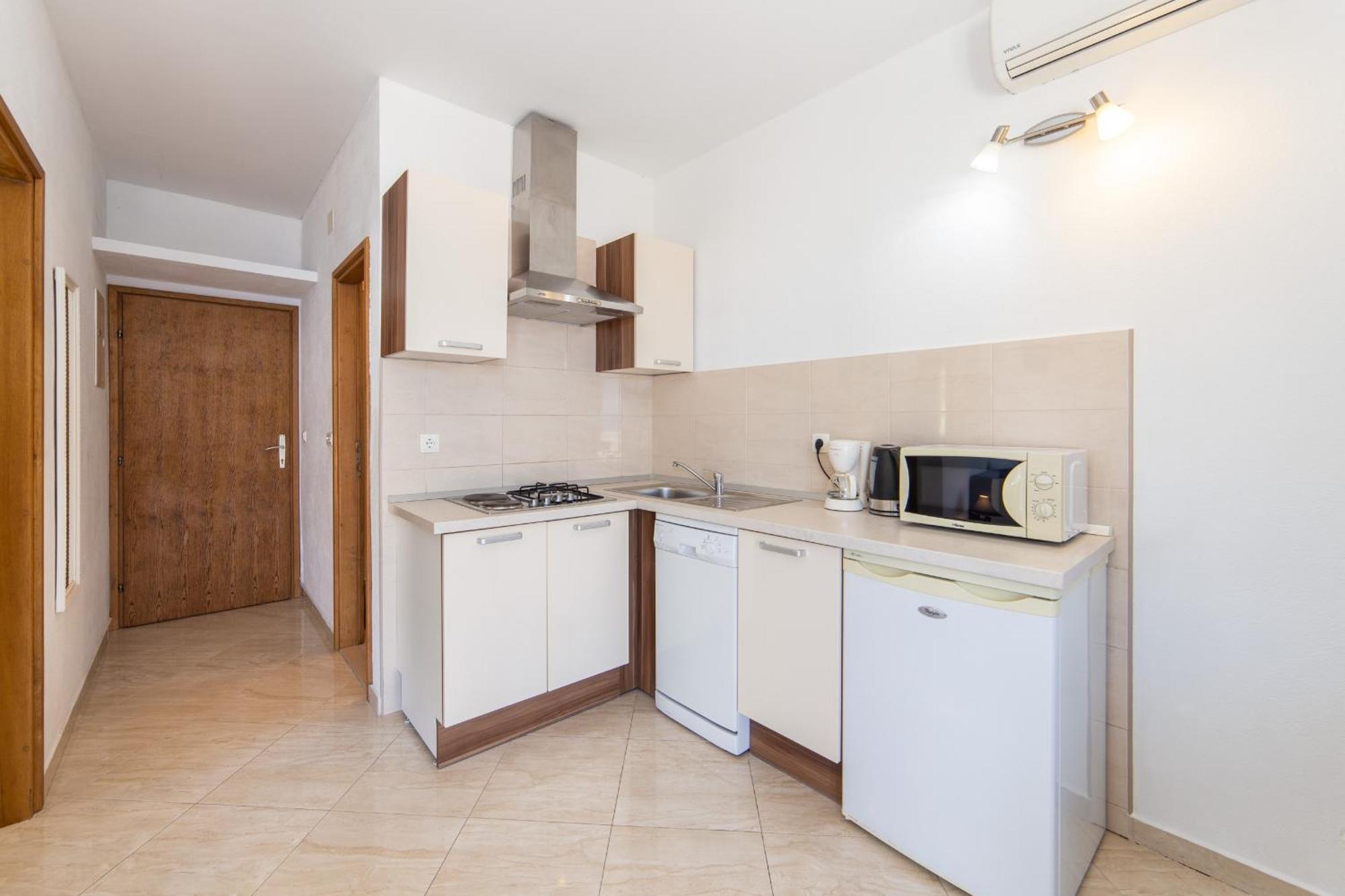 Apartments Tilda Brist Exterior photo